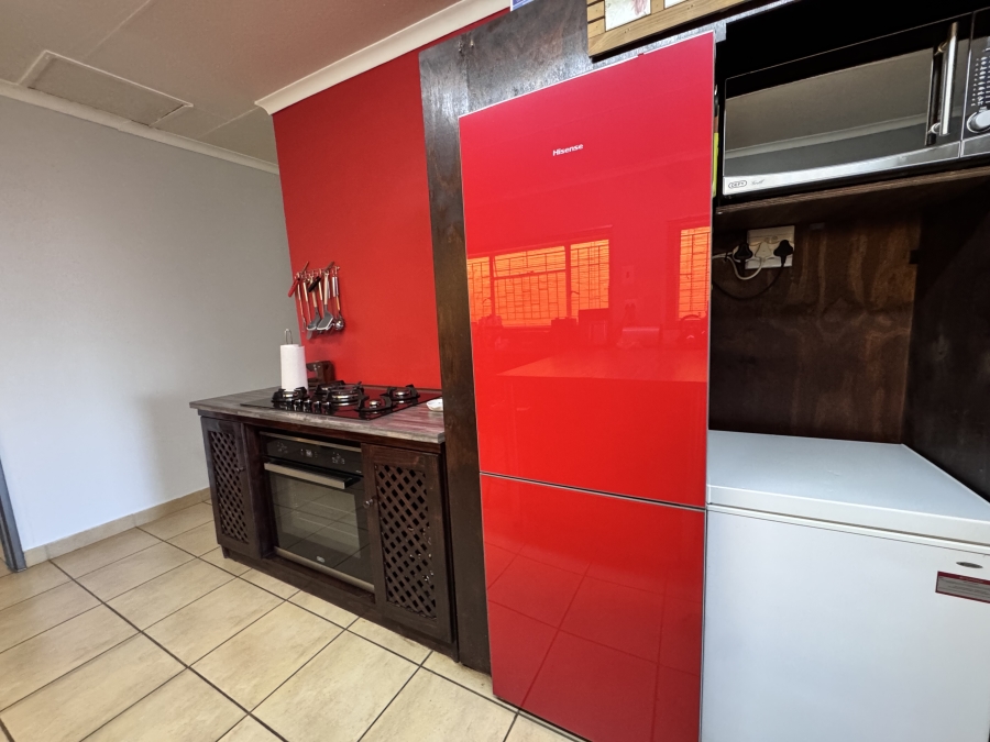 8 Bedroom Property for Sale in Meiringspark North West